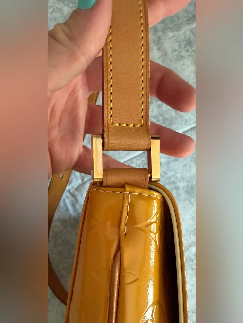Louis Vuitton Monogram yellow Vernis Thompson Street shoulder bag